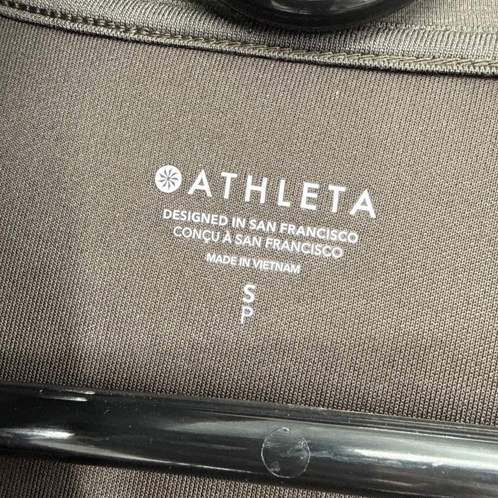 NWT Athleta Seasoft Quarter Zip Women's Small Long Sleeve Pullover Gray Athletic - Picture 7 of 8